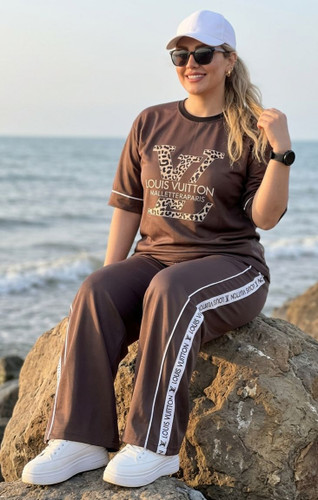 ست اسپورت با شلوار بغل نوار